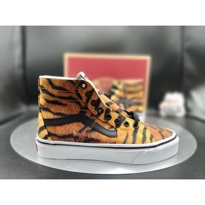 Vans Sk8-Hi 'Tiger/True White' Women's Size 6 VN0A4U168WP